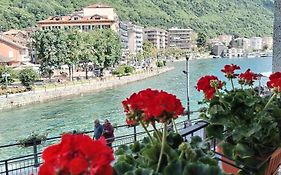 un balcone sul lago